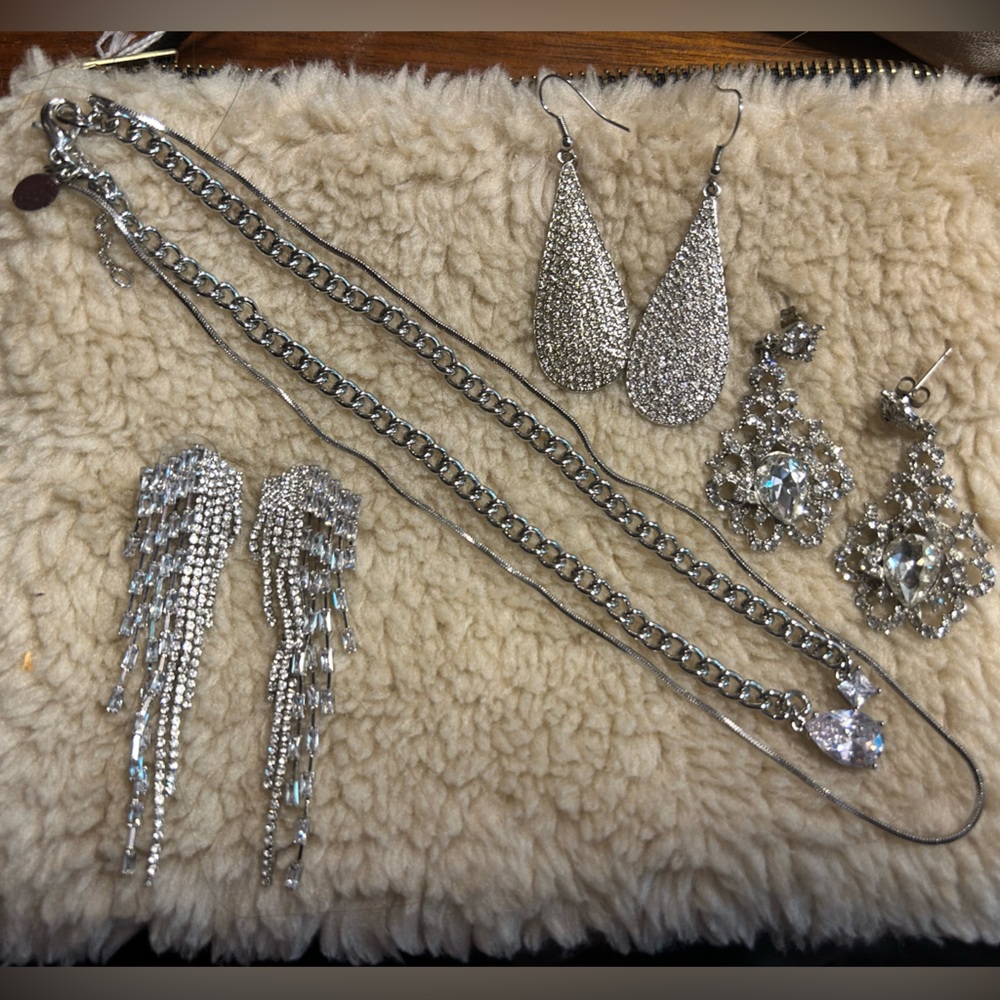 Silver rhinestone jewelry lot! Worn 1 time! Boutique quality & Express.
